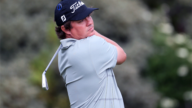 American Jason Dufner hanging on to win US PGA Championship