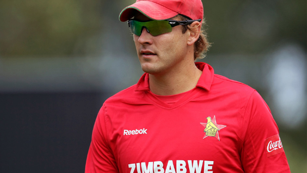 Lancashire  signing former Zimbabwe seamer Kyle Jarvis