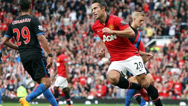 Robin van Persie to stay with Manchester United