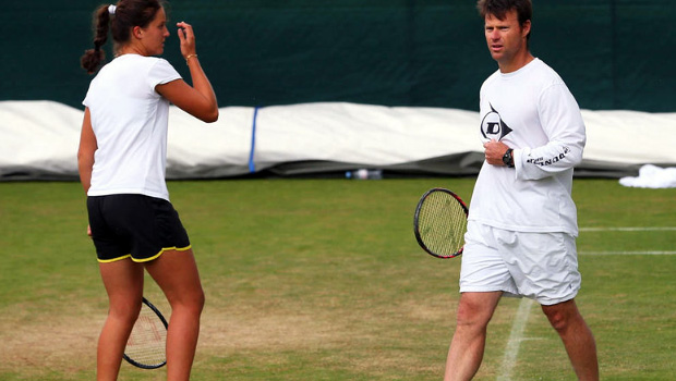 Laura Robson split coach Miles Maclagan