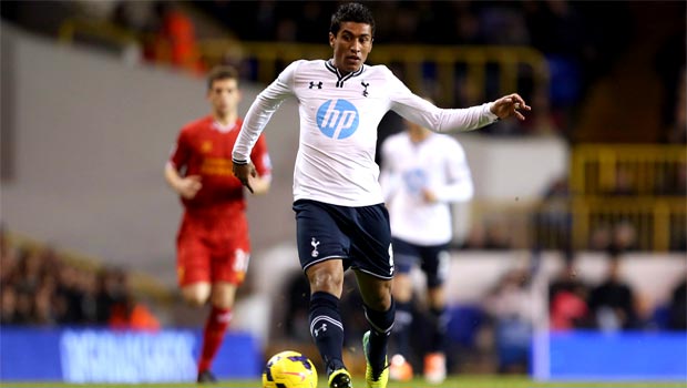 Tottenham midfielder Paulinho