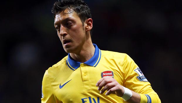 Mesut Ozil Arsenal hamstring injury