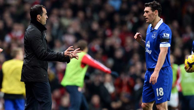 Roberto Martinez hails Gareth Barry Everton