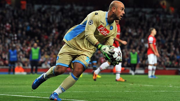 Pepe Reina Napoli goalkeeper