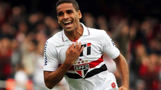 Douglas Pereira Sao Paulo to Barcelona