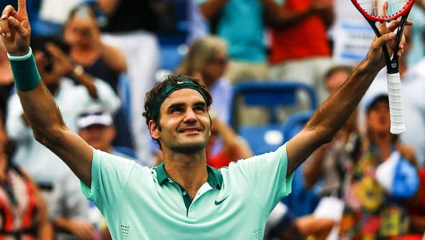 Roger Federer beats David Ferrer
