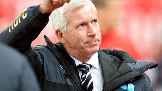 Newcastle United manager Alan Pardew