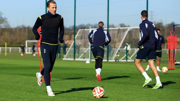 Tottenham Hotspur Harry Kane v Fiorentina Europa League