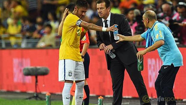 Brazil coach Dunga and Neymar