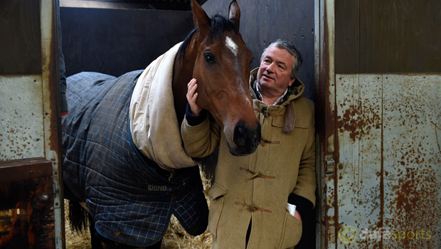 Trainer Nigel Twiston-Davies with The New One