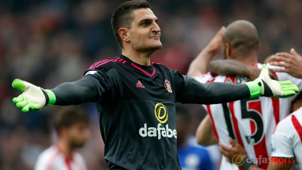 Sunderland-goalkeeper-Vito-Mannone