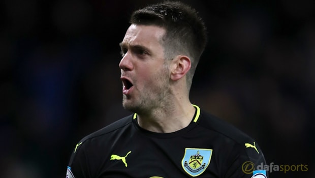 Burnley-goalkeeper-Tom-Heaton