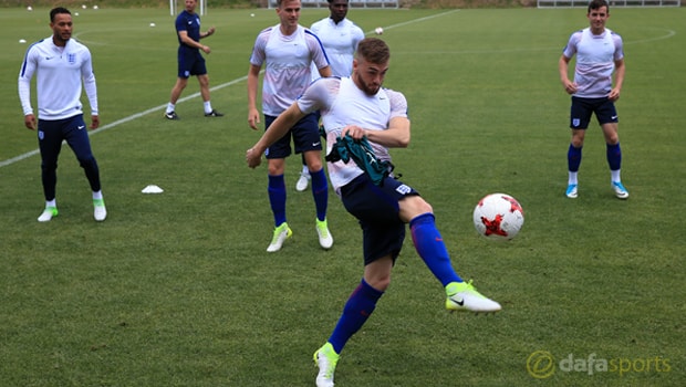 Calum-Chambers-England-Football